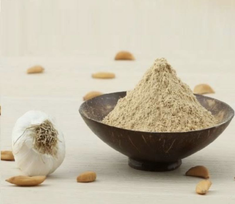 Dehydrated Garlic Powder is finely ground from premium-quality garlic cloves, delivering a strong, pungent flavor and rich aroma in a convenient, easy-to-use form. Perfect for seasoning blends, sauces, marinades, soups, and snack flavorings, this powder ensures consistent garlic taste and fast incorporation into recipes. It offers long shelf life and excellent storage stability, making it a staple ingredient for both commercial food production and home cooking. Key Features: 100% natural garlic – no additives or preservatives Fine, free-flowing powder for smooth blending Robust, pungent garlic flavor with an aromatic profile Ideal for spice mixes, dry rubs, sauces, and prepared foods Long shelf life with easy storage
